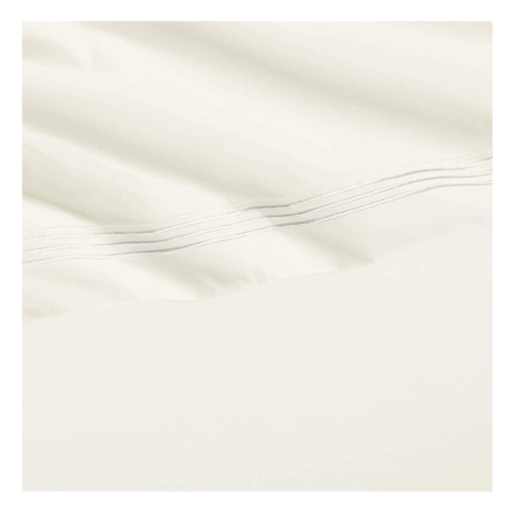 Amazon Basics Premium Sheet Set Embroidered Hotel Stitch Soft Easy Wash Micro - Picture 3 of 5
